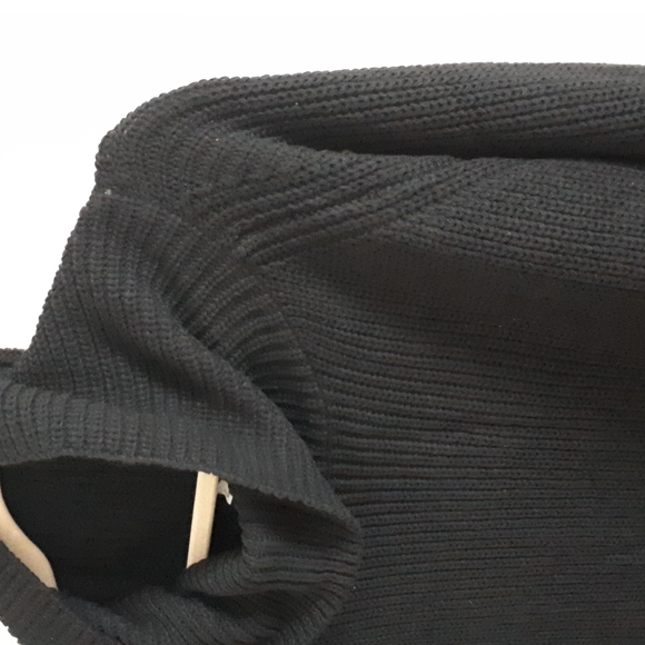 Long turtle neck pullover - Picture 3 of 5